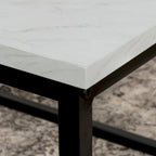 Table basse à cadre métallique