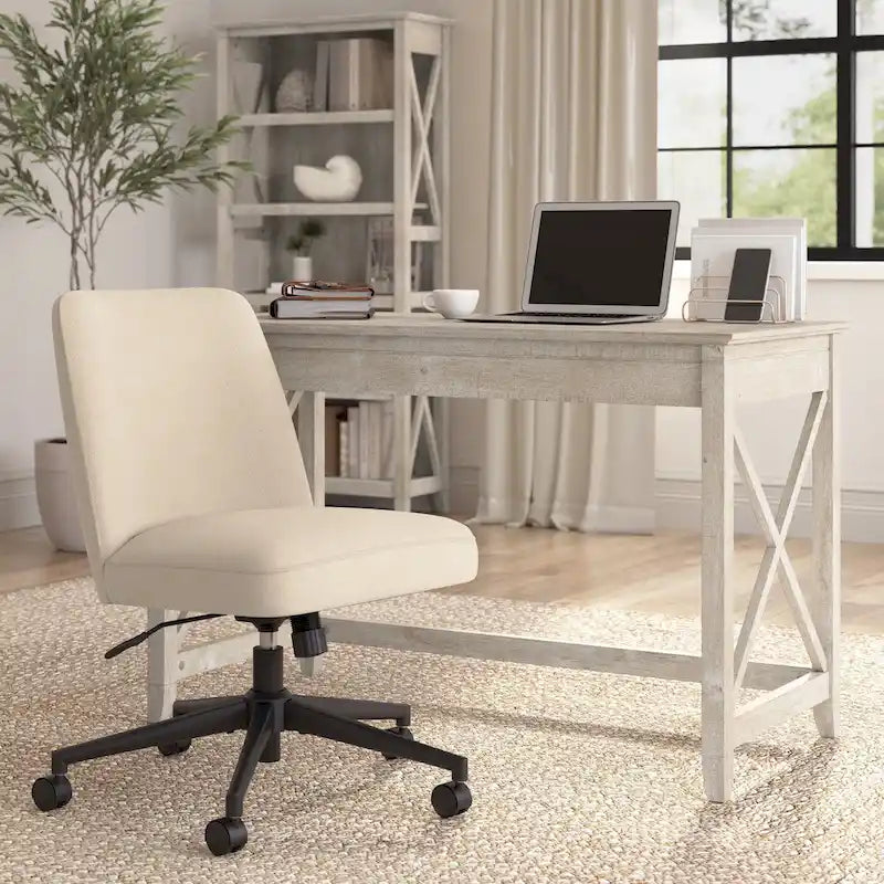 Bureau de 48 po L x 24 po P et chaise